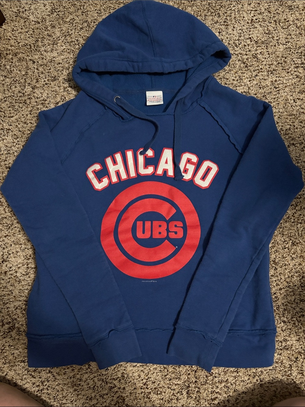 5th & Ocean Blue Chicago Cubs Hooded Sweatshirt with Red Logo